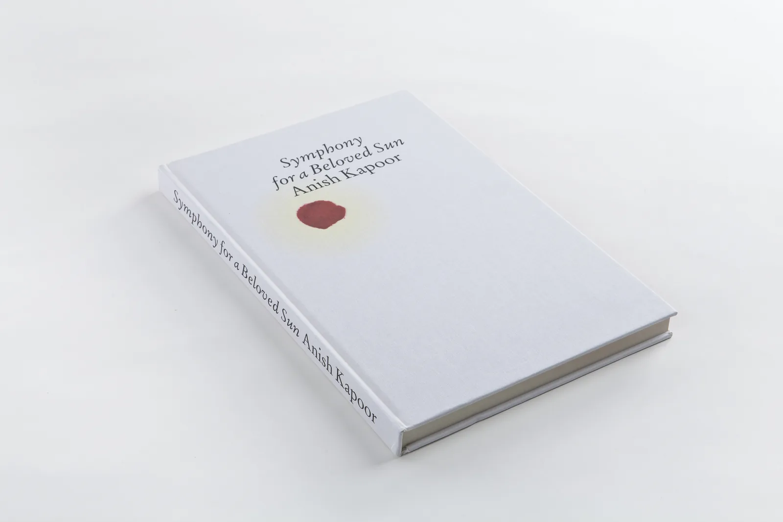Copertina cartonata di un volume premiato